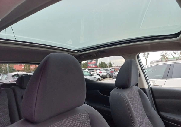 Nissan Qashqai cena 63900 przebieg: 72000, rok produkcji 2016 z Międzyzdroje małe 407
